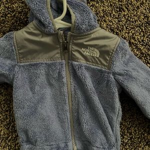 Kids north face fleece size 6-12 months